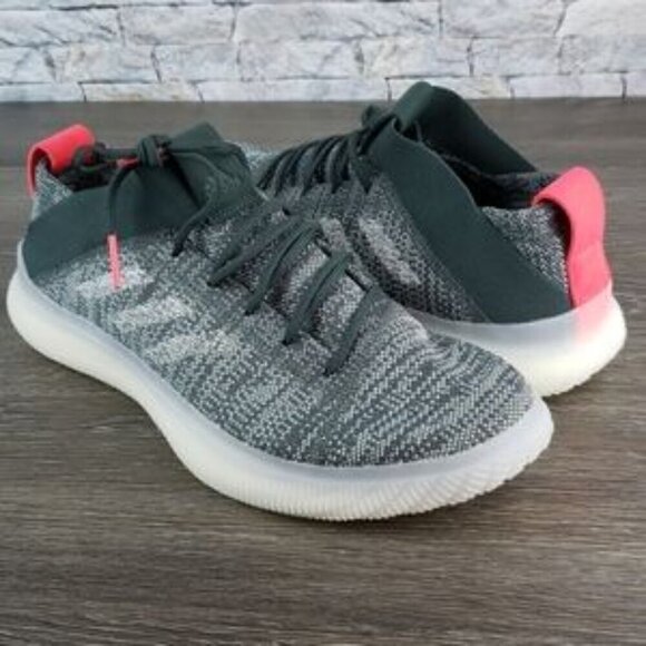 New Adidas Pureboost trainer - Picture 1 of 8